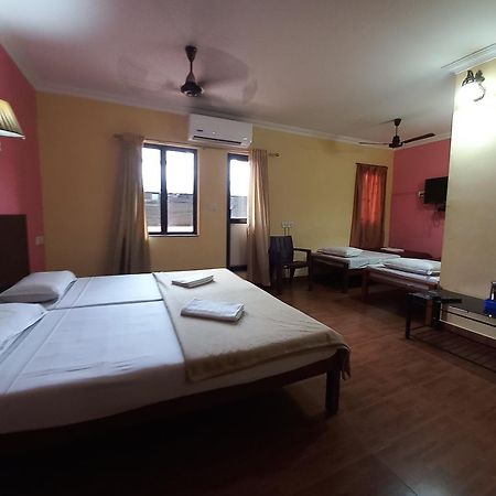 Hotel Srinivas Kochi Dış mekan fotoğraf