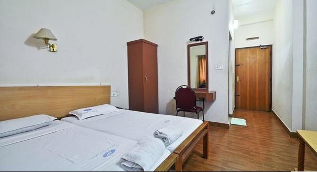 Hotel Srinivas Kochi Dış mekan fotoğraf