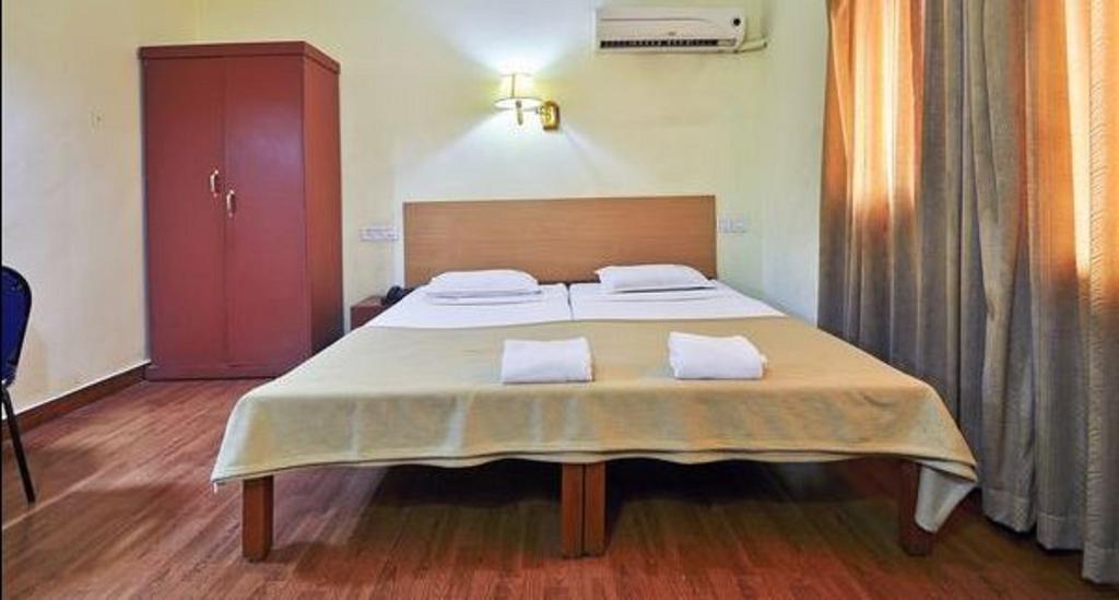 Hotel Srinivas Kochi Dış mekan fotoğraf