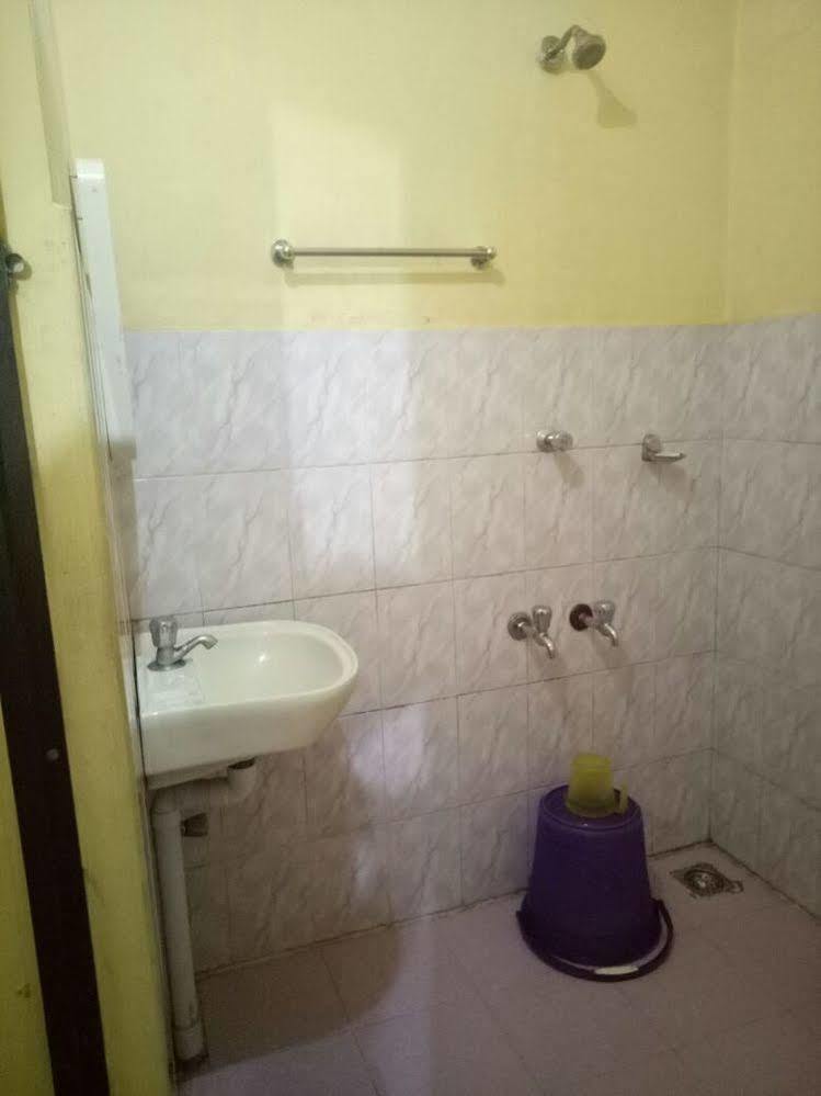 Hotel Srinivas Kochi Dış mekan fotoğraf