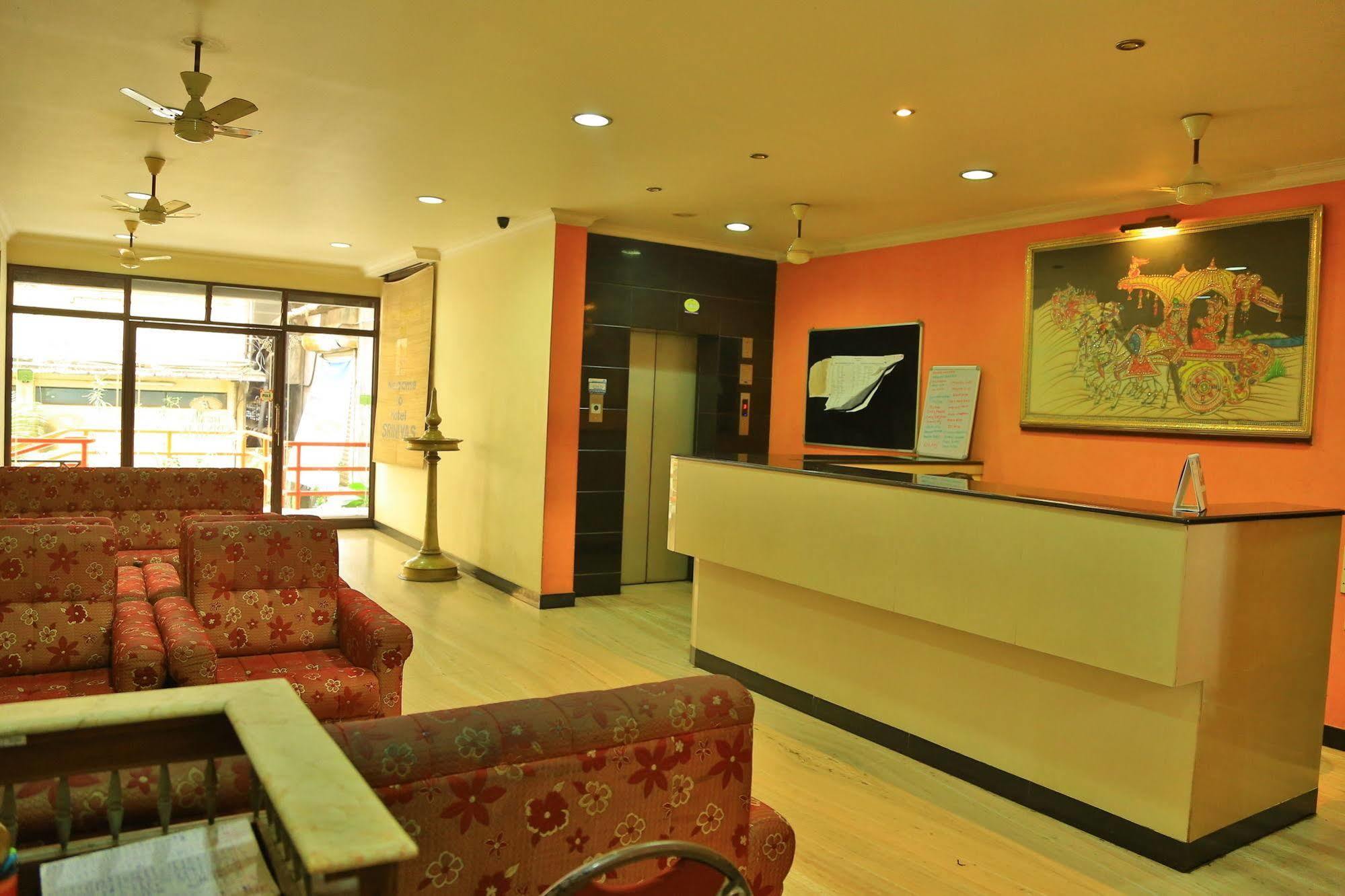 Hotel Srinivas Kochi Dış mekan fotoğraf