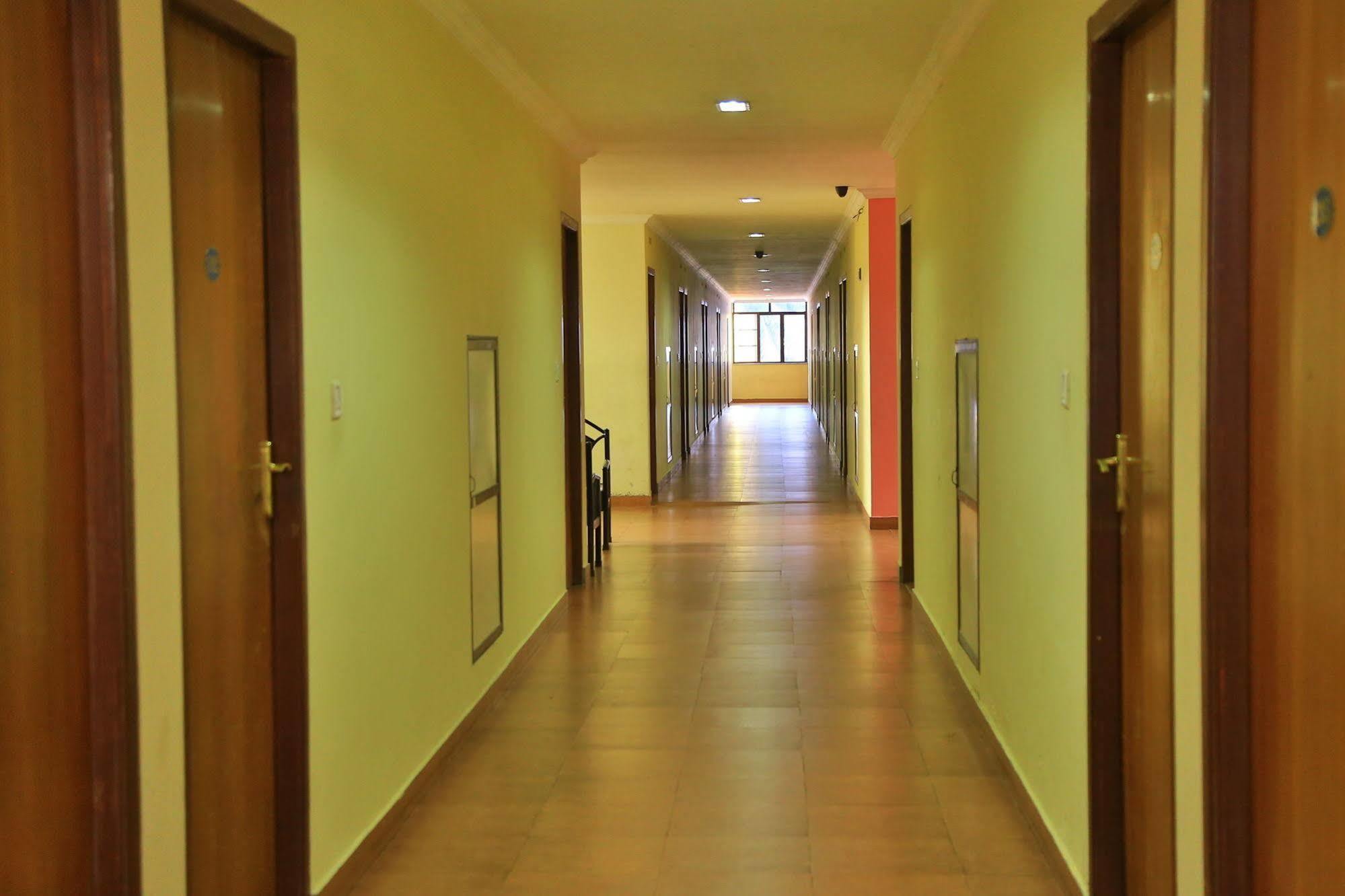 Hotel Srinivas Kochi Dış mekan fotoğraf