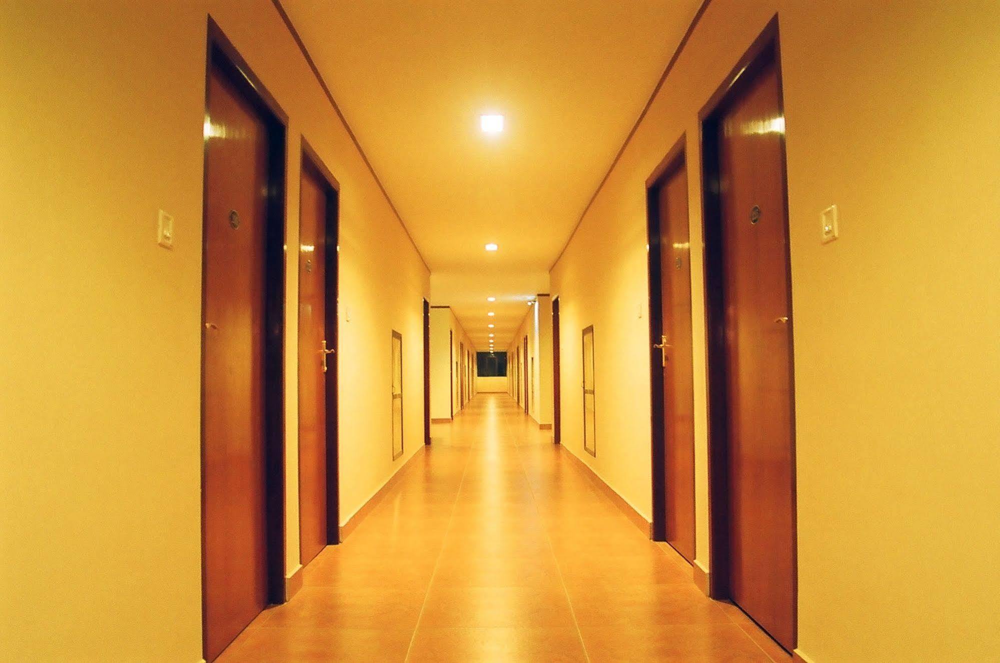 Hotel Srinivas Kochi Dış mekan fotoğraf