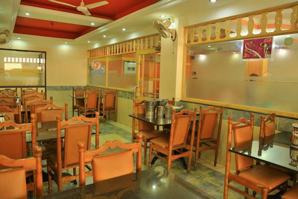 Hotel Srinivas Kochi Dış mekan fotoğraf